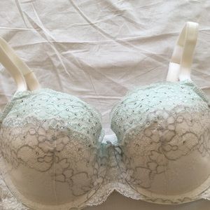 Never worn 34DD soft blue white bra